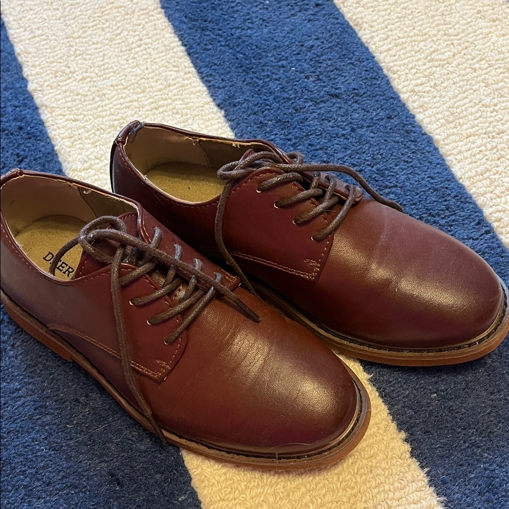 Brown dress shoes